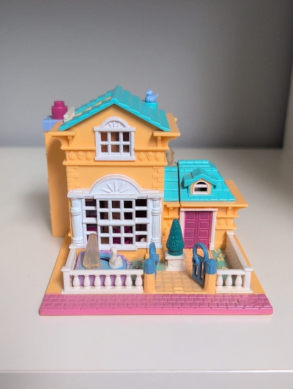 Polly Pocket Hotel Villa Light Up Playset 1994 Blue Bird No Dolls Vintage
